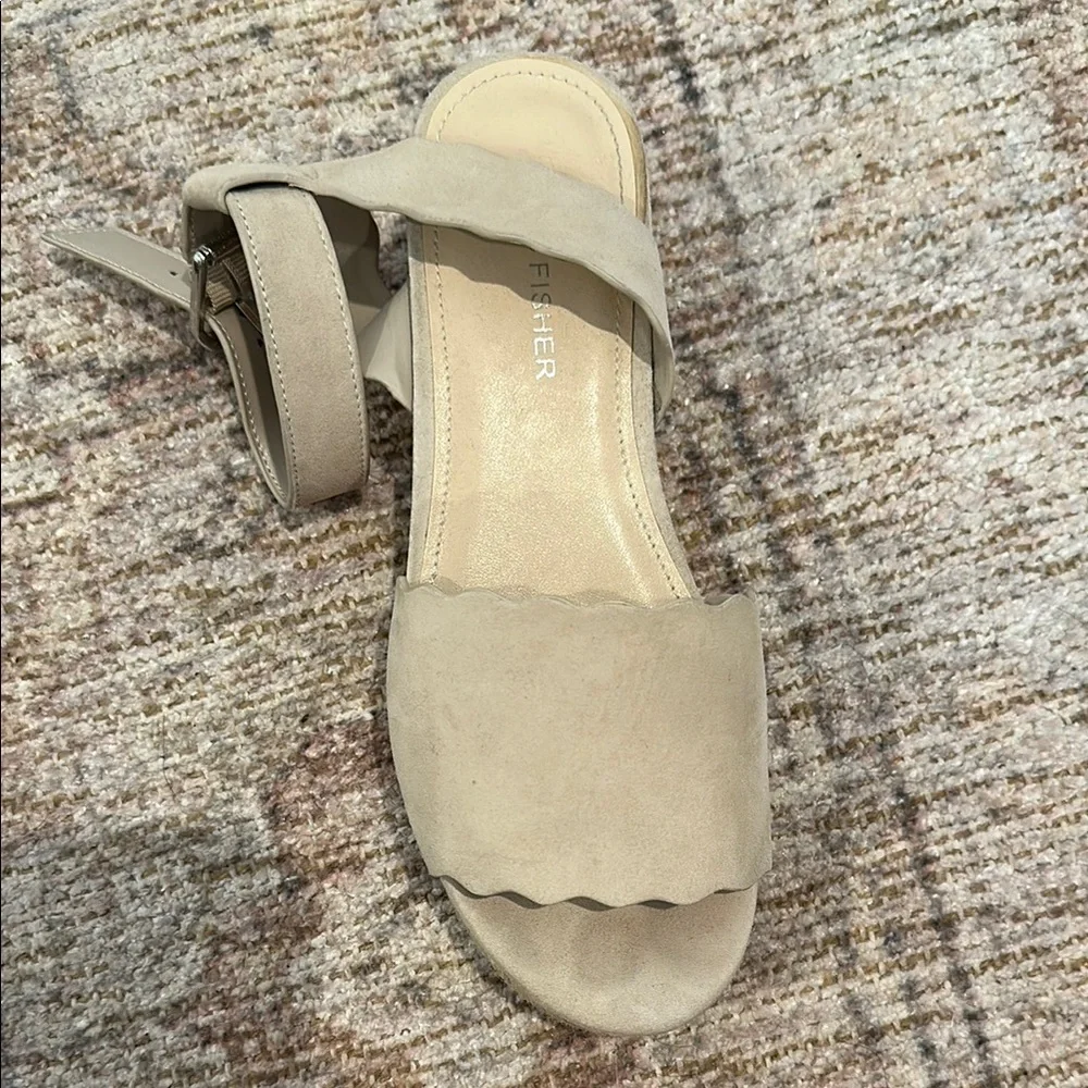 Marc Fisher Beige Scalloped Espadrille Sandals - Picture 5 of 6